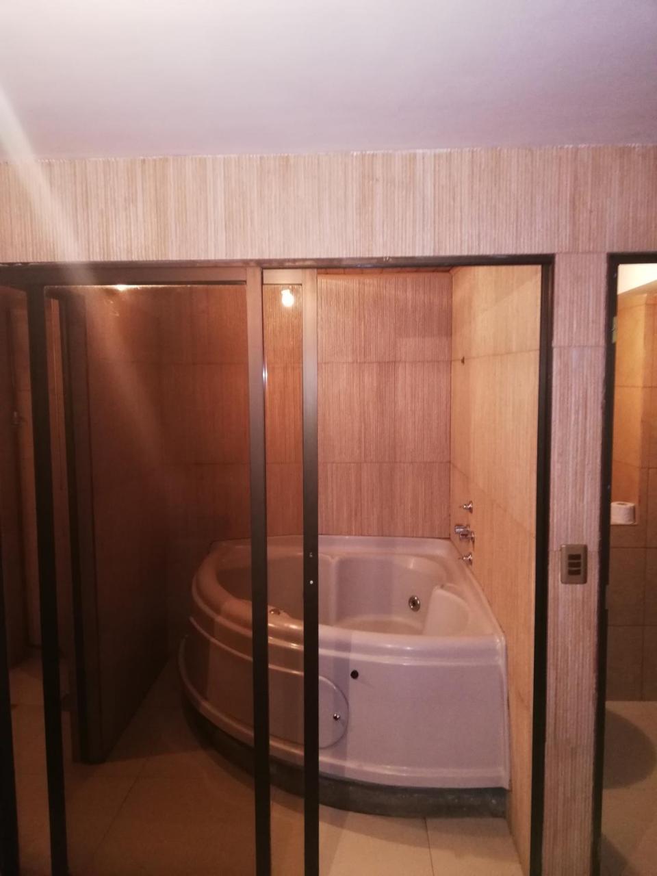 לה פאז Hostal Rio Ibare מראה חיצוני תמונה